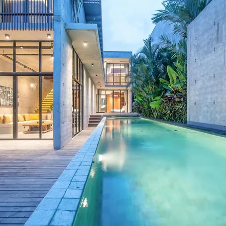 New Modern 4 Bedroom Villa Canggu