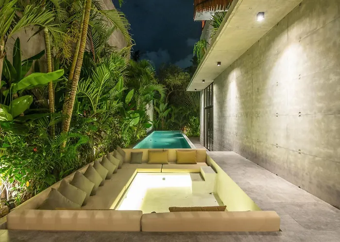 Chic 4br Villa, Hub, 8mins To Bliss Ferienhaus Canggu