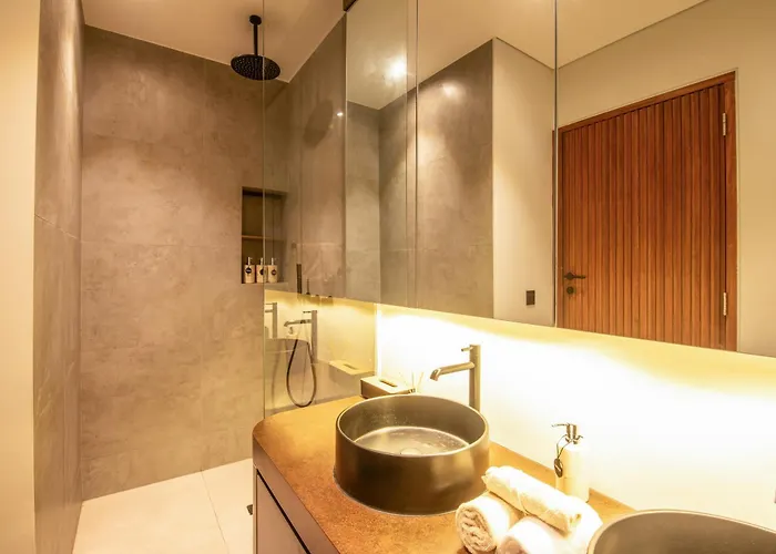 Chic 4br Villa, Hub, 8mins To Bliss Ferienhaus Canggu