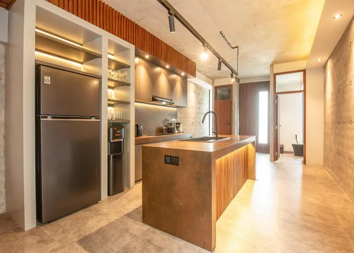 Ferienhaus Chic 4br Villa, Hub, 8mins To Bliss Canggu