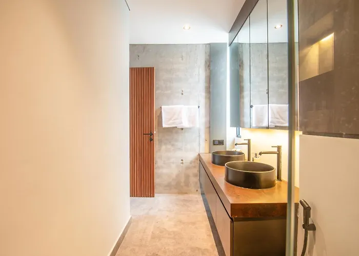 Chic 4br Villa, Hub, 8mins To Bliss